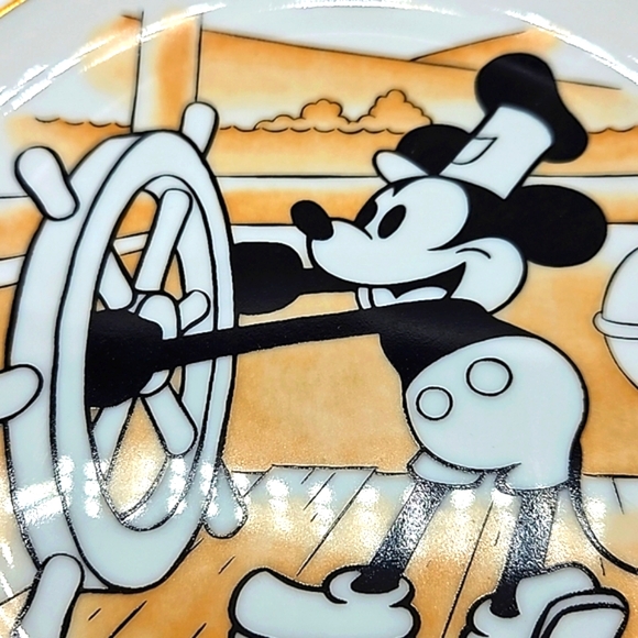DISNEY Steamboat Willie Mickey Mouse collectors plate - Picture 2 of 7